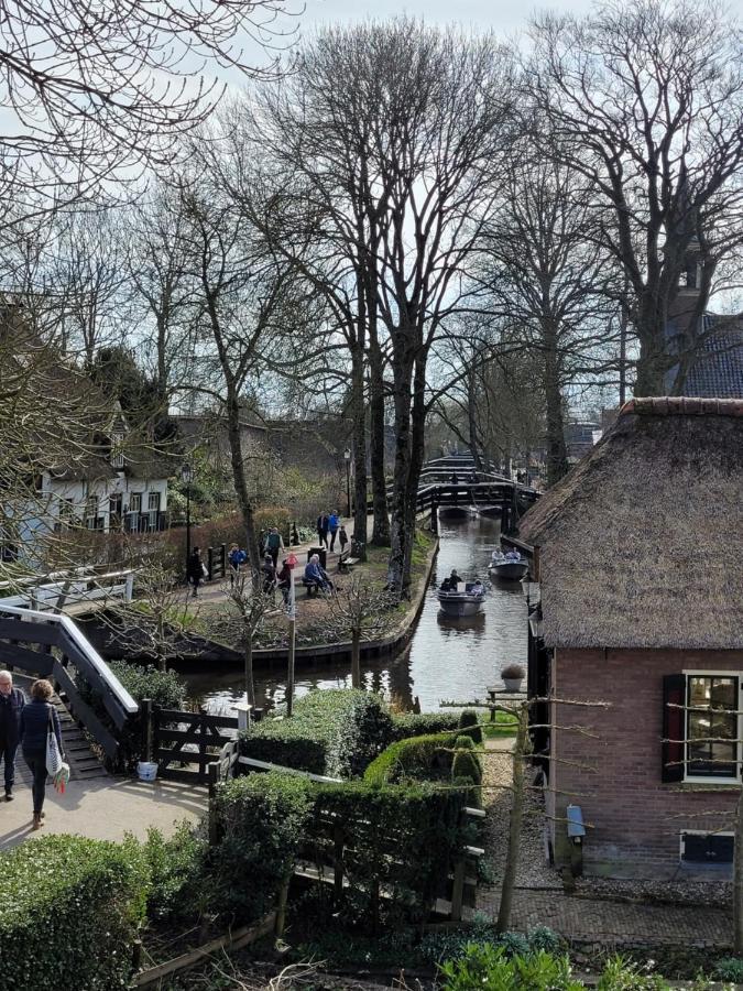 B&B Villa Giethoorn - Canalview, Privacy & Parking Exterior photo